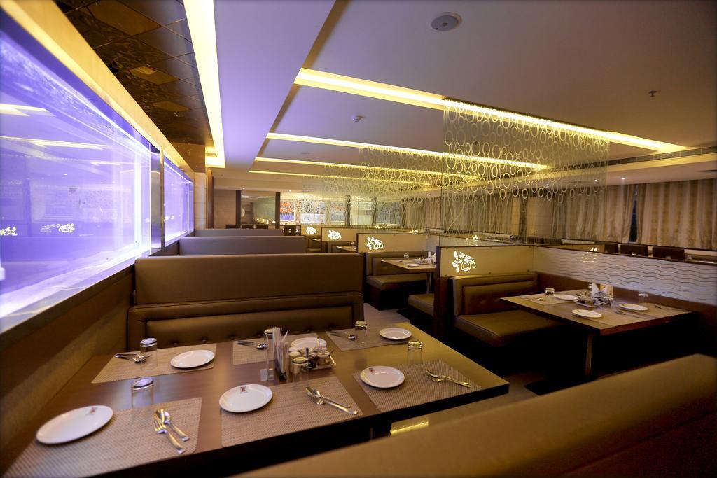 Hotel Sitara Grand Miyapur Hyderabad Bagian luar foto