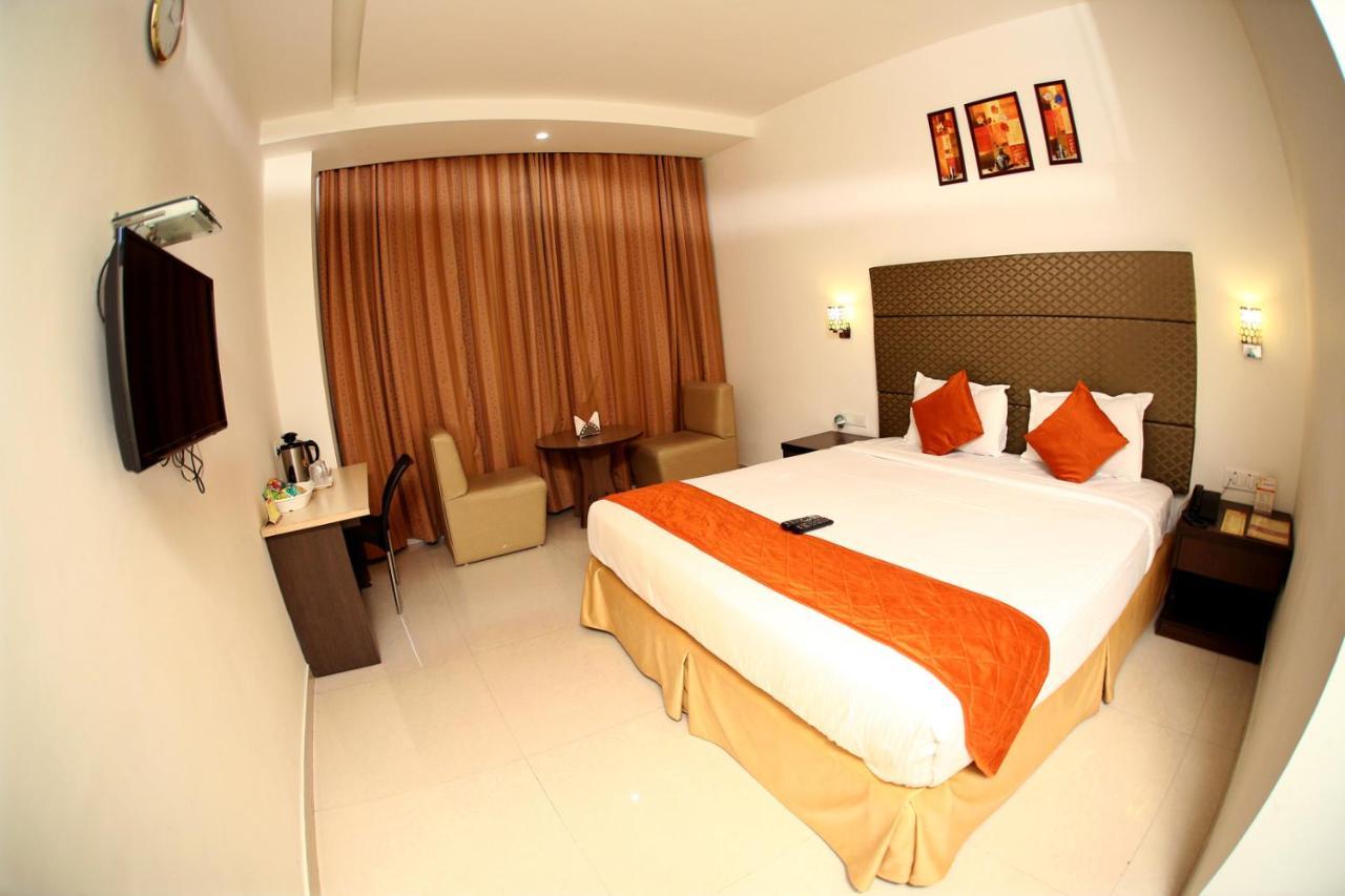 Hotel Sitara Grand Miyapur Hyderabad Bagian luar foto